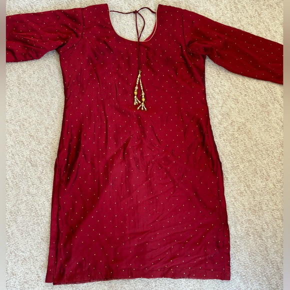 Red and Gold Gharara - Picture 13 of 14